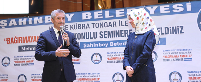 ahinbeyde Barmayan Anneler Konferans