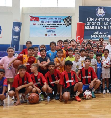 Belediyemizden rencilere 160 Bin Adet Basketbol, Voleybol Ve Futbol