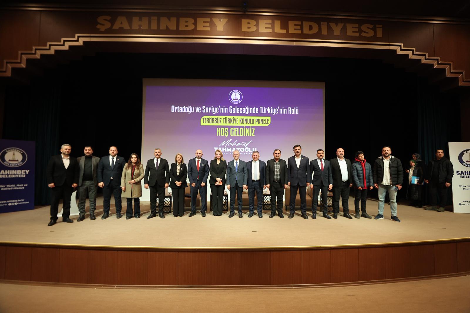 �ahinbey�de "Ter�rs�z T�rkiye" Paneli D�zenlendi