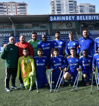 �ahinbey Ampute ��k���n� S�rd�r�yor 3-0