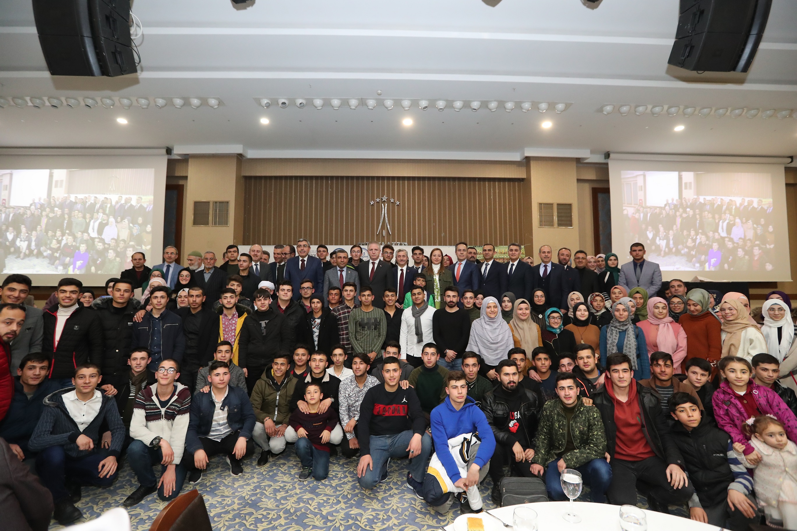 Umreden Dnen renciler Gaziantep Protokol le Bir Araya Geldi