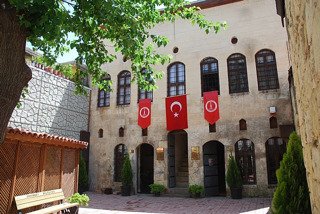 S�leyman D�vero�lu K�lt�r Evi 