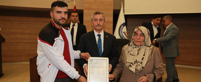 ahinbey Belediyesi Kendine Yakan Yapt