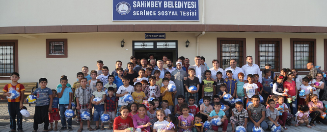 Ba�kan Tahmazo�lu�ndan Yeni Mahallelere Ziyaret