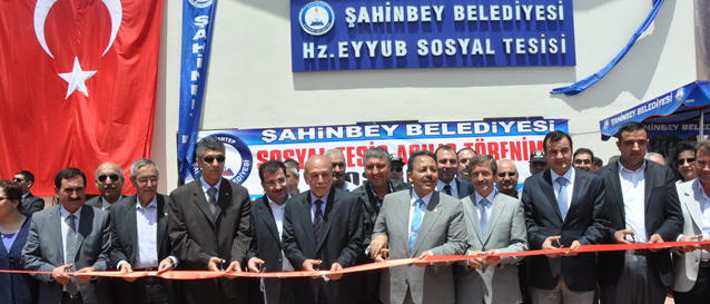 ahinbey, Hz. Eyyub Sosyal Tesisi ve Park Trenle Hizmete At