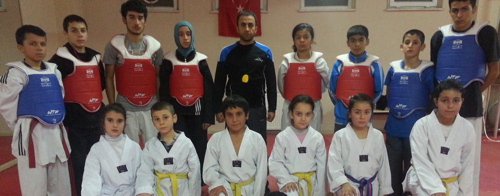 ahinbey Belediye Spor Tekvandoda 4 Madalya Birden Ald