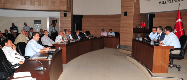 Ba�kan�m�z, "Esnaf�m�z�n Uzun Vadede ��yeri Sahibi Olmas� ��in �al���yoruz"