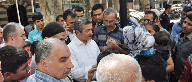 Bakan Tahmazolu, Gaziler ve ehitler Caddesi Esnafn Ziyaret Etti