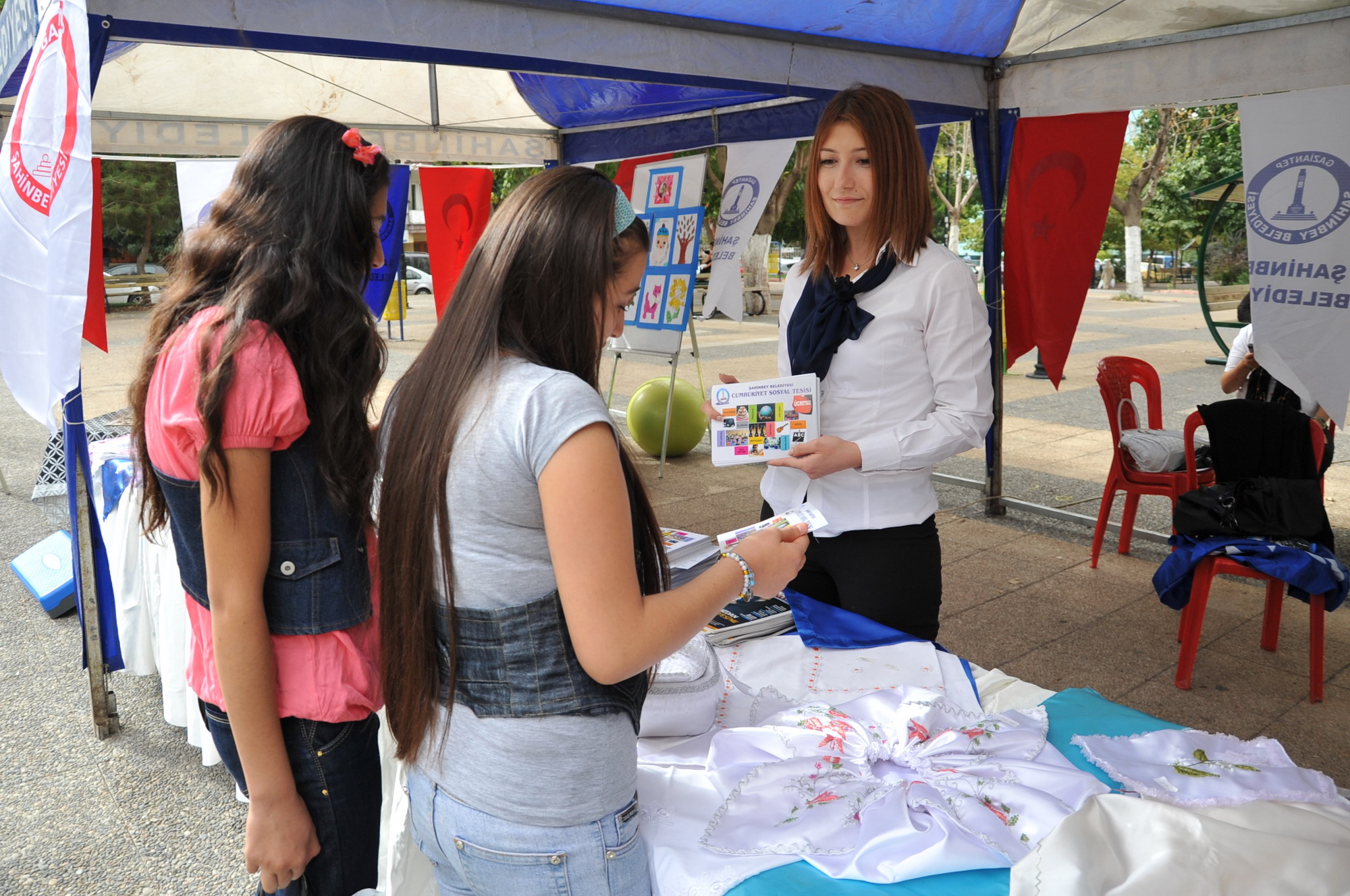 ahinbeyli Kursiyerler Kermes At