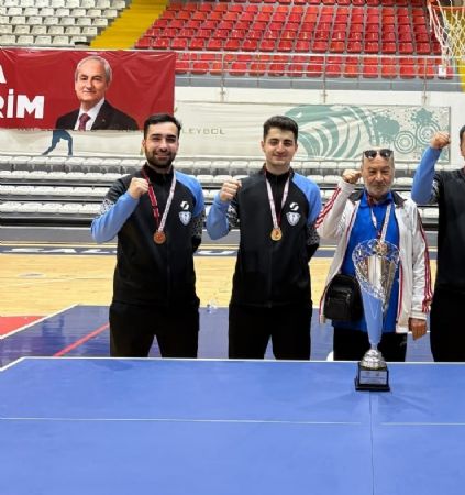 �ahinbey�den Masa Tenisinde Tarihi Zafer