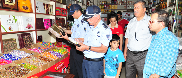 Zabtadan Bayram ncesi ekerlemeci, Pasta ve Tatlclara Sk Denetim