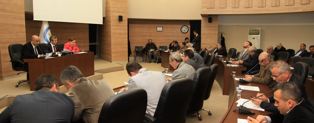 Bakan Tahmazolu, "Her Alanda Hizmet retiyoruz"