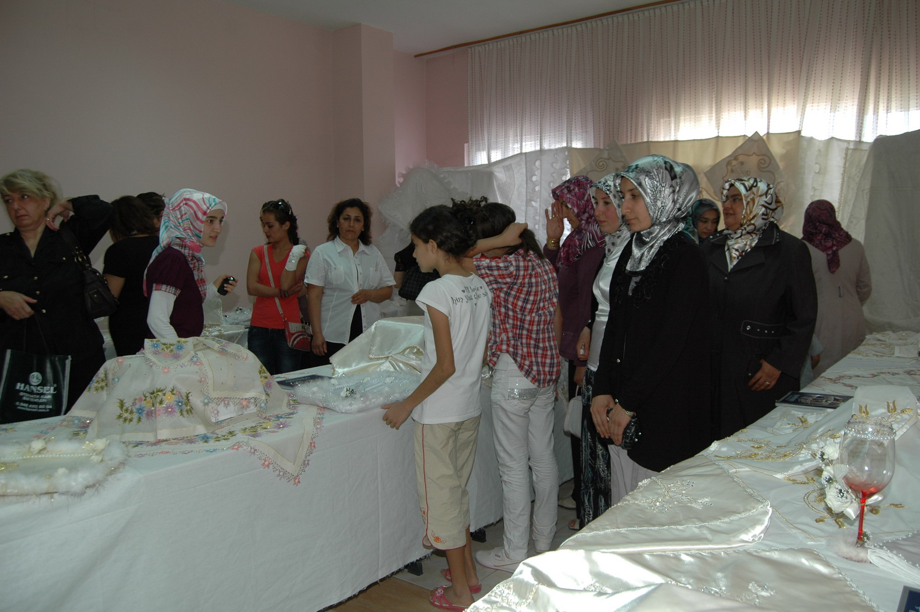 ahinbey Hem Meslek Sahibi Yapyor, Hemde Aile Btesine Katk Salyor