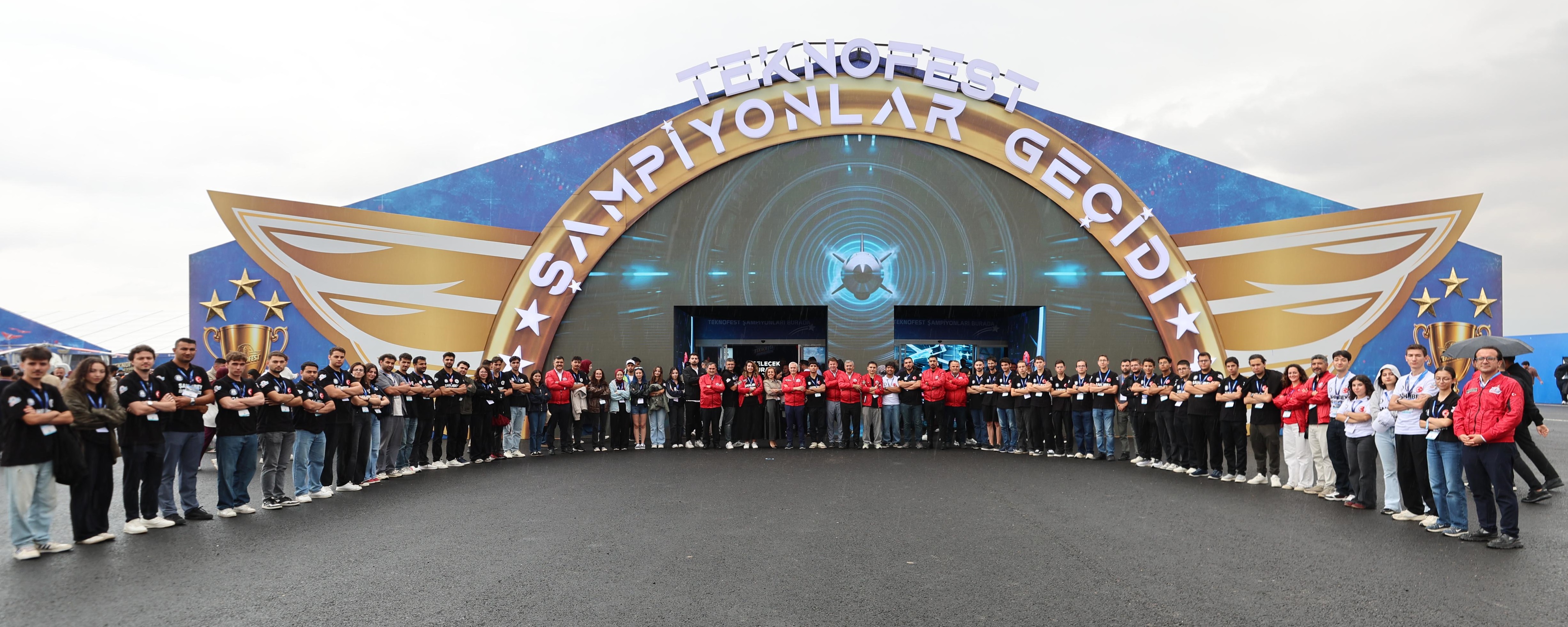 Teknofest�te �ahinbey �mzas� 44 Tak�m�n 36�s� Finalde