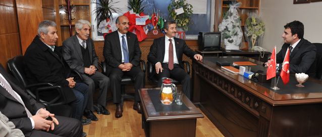 Bakan Tahmazolu, MHP le Bakanna Hayrl Olsun Ziyaretinde Bulundu