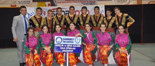 �ahinbey Belediyesi Halk Oyunlar� Ekibi B�lge Birincisi Oldu