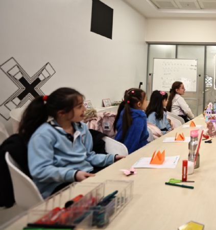 Bakanmz, Bilim ahinbey Atlyelerinde Eitim Gren rencilerle Bu