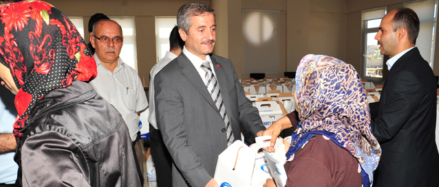 �ahinbey Belediyesi Ramazan �ncesi 2 Bin Aileye Et Yard�m� Yap�yor
