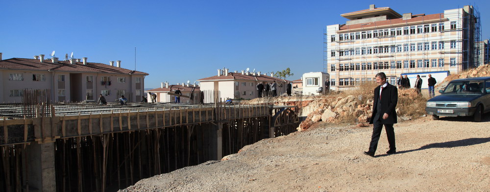 Belediyemiz Yer Tahsisi Yaparak Yeilkentin lk Camisinin Yapmn Salyor