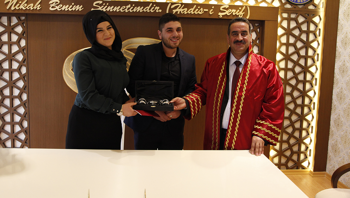 Gen iftler Evlilik Okuluna Davet Edildi