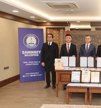 Belediyemizden ��rencilere Kaynak Kitap Deste�i