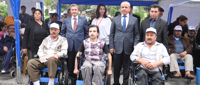 ahinbey Belediyesi, Engelli Vatandalarn Yzn Gldrd