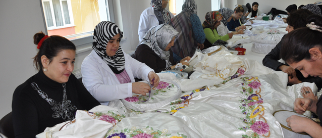 �ahinbey Belediyesi, Mefru�at ve Bilgisayar Kurslar� Yo�un �lgi G�r�yor