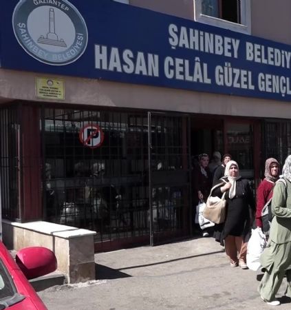 Hasan Celal G�zel Gen�lik Merkezi�nde E�itim Ve Sosyal Ya�am Bir Arad