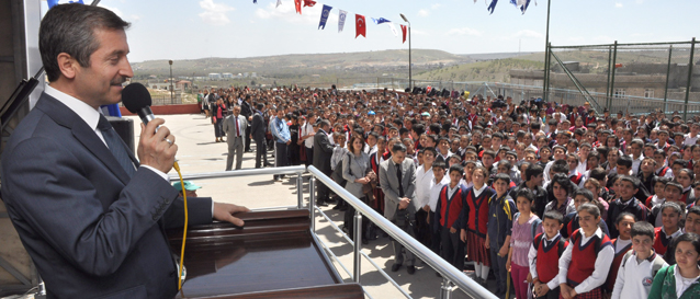 Bakan Tahmazolu, "rencilerimizi ok Seviyoruz"