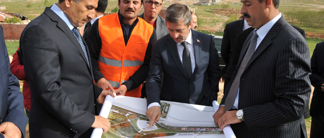 Ba�kan�m�z,"1 Milyon 700 Bin Metrekare T�rkiye�nin En B�y�k Park�n� Yap�yoruz"