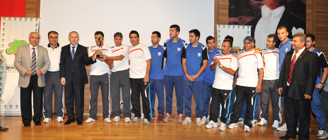 ahinbey Belediye Genlik Spor Kulb Baarya Doymuyor