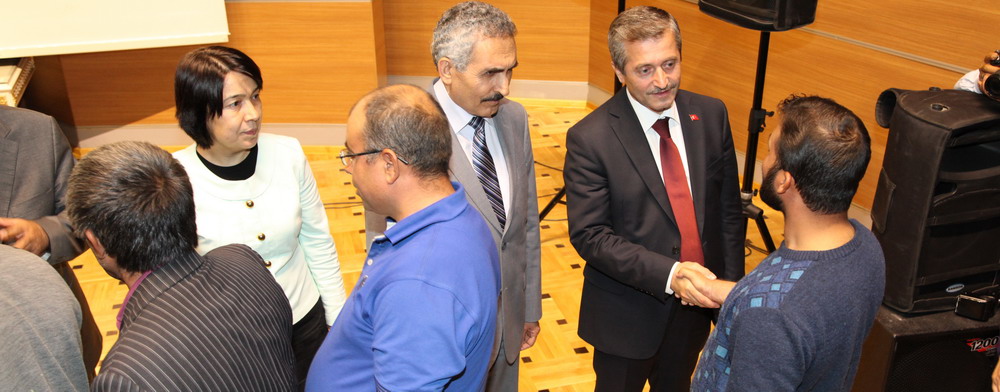 Bakan Tahmazolu Personelle Bayramlaarak Hayrl Bayramlar Diledi