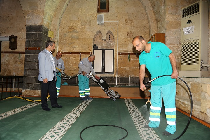 Bakan Tahmazolu, "Camiler Ve Din Grevlileri Haftasn Kutlad"