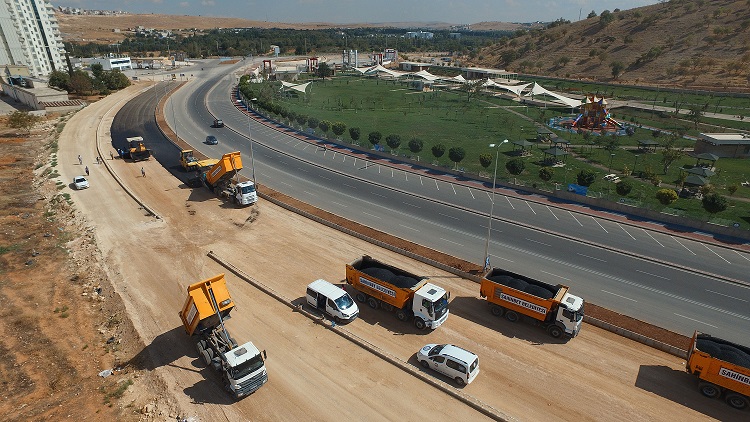 Ye�ilvadi Bulvar��n�n 2. K�s�m�nda Asfalt �al��malar� Ba�lad�