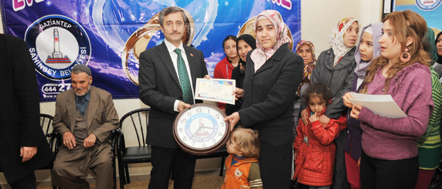 Bakan Tahmazolu, "Evlilik Okulunu nemsiyoruz"