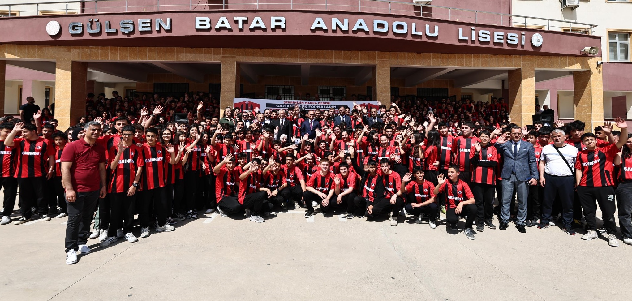 Bakanmzdan 160.000 renciye Forma