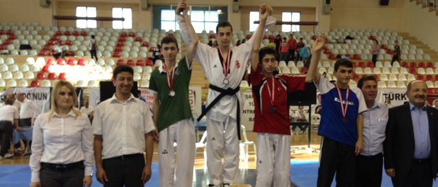 �ahinbey Belediye Spor�lu Tekvandocu T�rkiye Birincisi Oldu