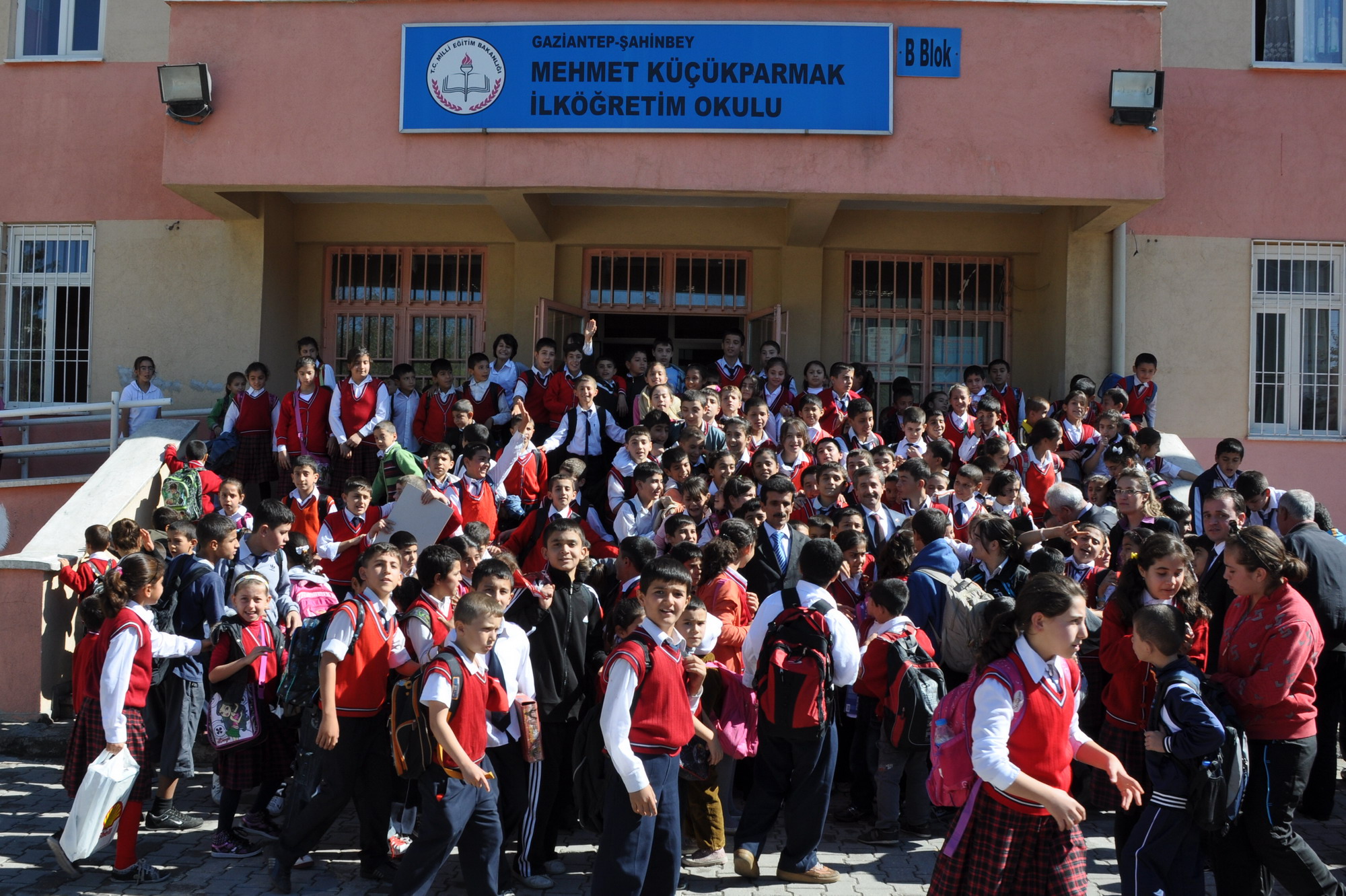 ahinbey Belediyesi temizlik kampanyasnda hz kesmiyor