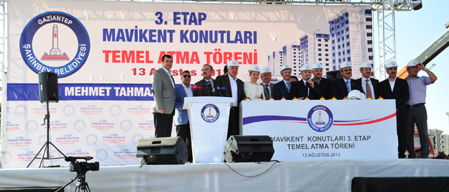 Bakan Bayraktar, ahinbey Belediyesi Temel Atma ve Al Trenine Katld