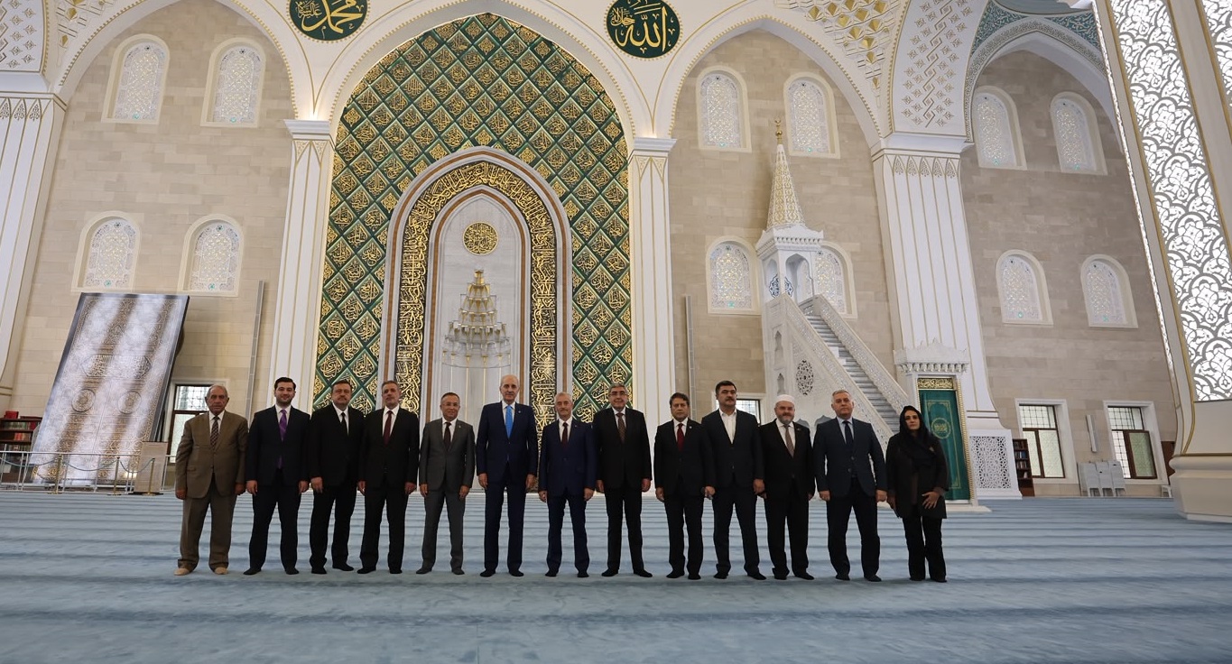 TBMM Ba�kan� Numan Kurtulmu� �ahinbey Millet Camii?ni Ziyaret Etti 