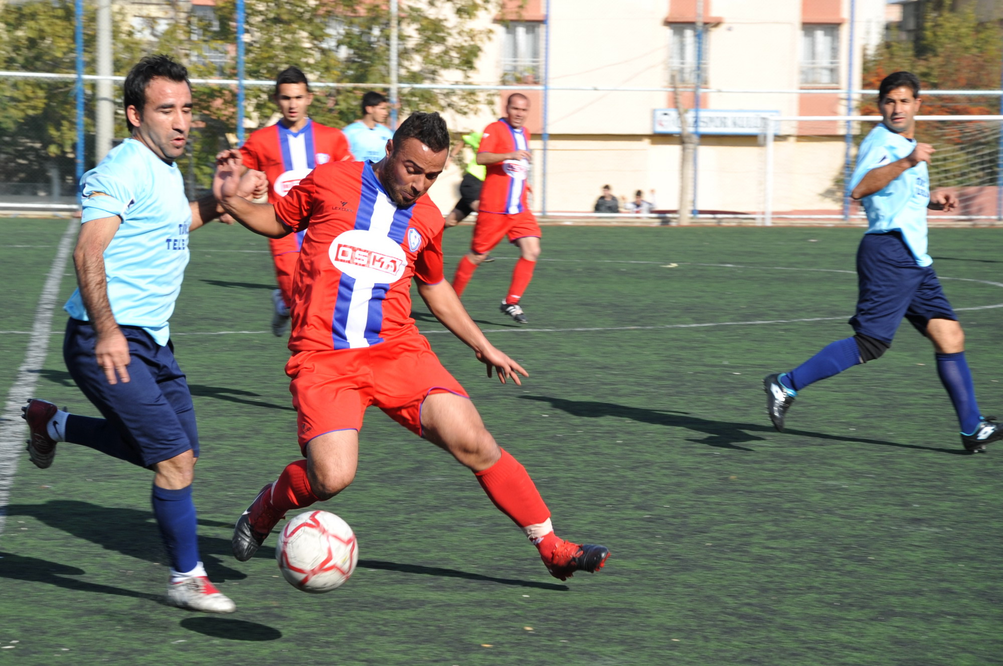 ahinbey Belediye Genlik Futbol Liderliini Srdryor