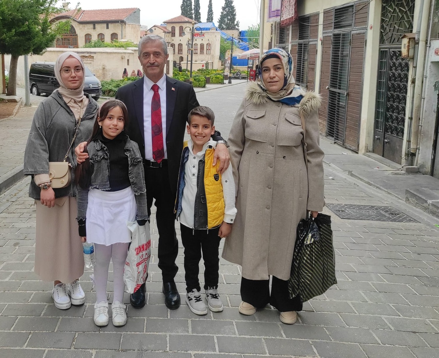 Bakanmz "Esnaf Ve Vatandalarmzla Her Frsatta Beraberiz"