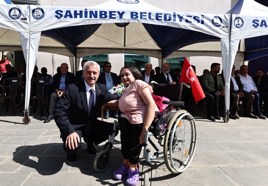 Belediyemizden Engelli 4.311 Vatandaa Akl Ve Manuel Tekerlekli Sandalye