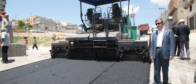 Ba�kan Tahmazo�lu, "Bu Y�l 300 Bin Ton Asfalt �al��mas� Yapmay� Hedefliyoruz"