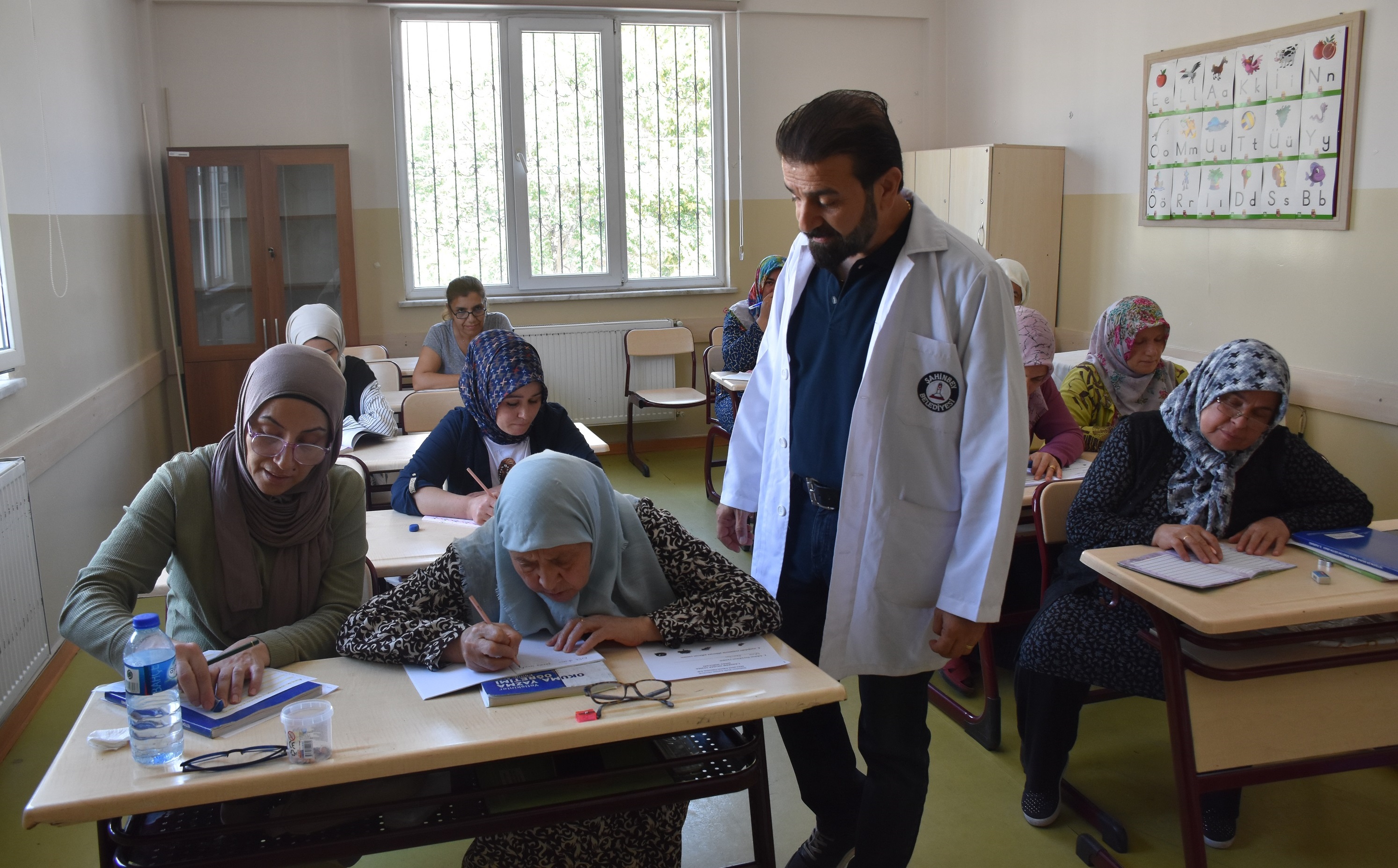 Belediyemizin Tesislerinde Okuma Yazma reniyorlar