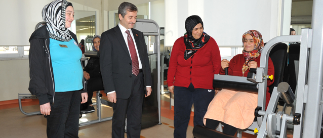 �ahinbey Belediyesi Spor Salonlar�nda 4635 Ki�i Spor Yap�yor