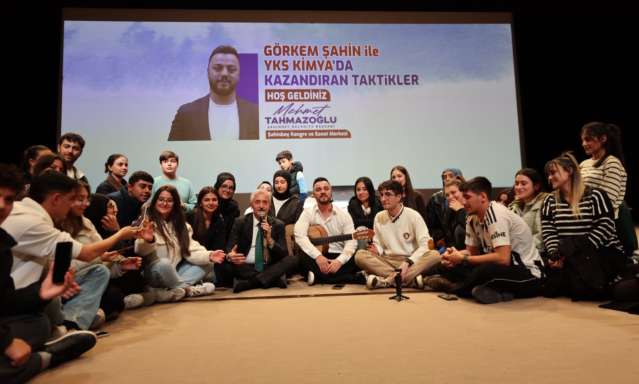 Belediyemizden Gen�lere Moral ve Motivasyon Bulu�mas�