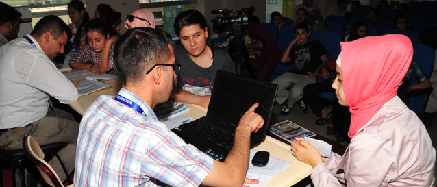 �ahinbey Belediyesi Gen�lik Merkezlerinde LYS ve SBS Tercih Hizmeti Sunuyor