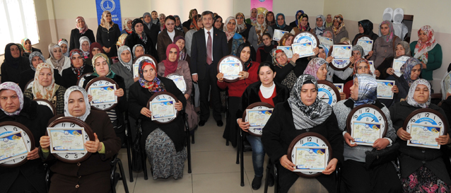 Ba�kan Tahmazo�lu, "Evlilik Okulunu �nemsiyoruz"