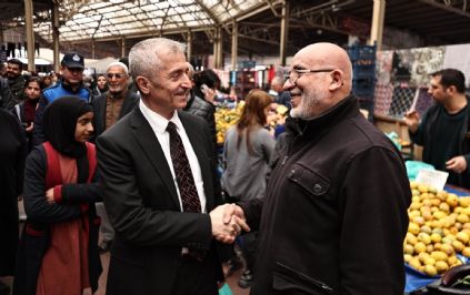 Bakanmz Semt Pazar Esnafn Ziyaret Etti